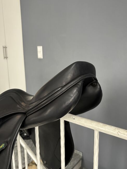 Amerigo Vega Springsattel, Amerigo  Vega , Laetitia , Jumping Saddle, Babenhausen, Image 3
