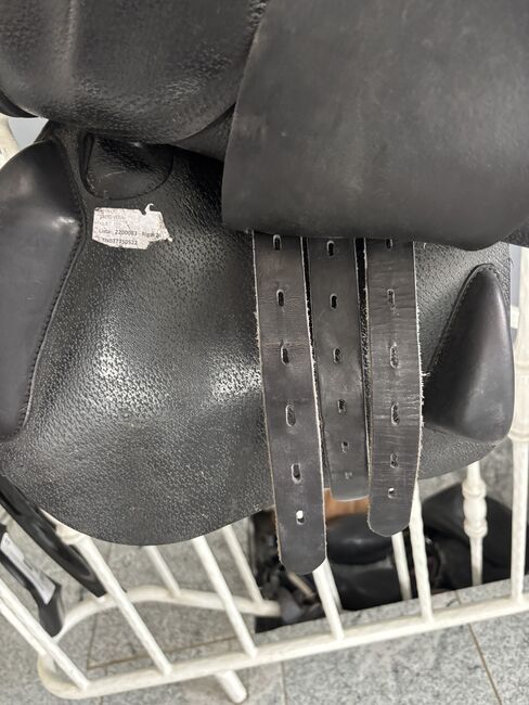 Amerigo Vega Springsattel, Amerigo  Vega , Laetitia , Jumping Saddle, Babenhausen, Image 4