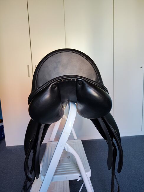 Amigo Dressursattel, Pinerolo Cortina, 17,5 Zoll Sitzfläche, Amerigo  Pinerolo Cortina , Simone Langohr , Dressage Saddle, Pirmasens 