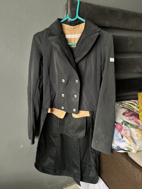 Amino horse riding  tailcoat, Amino, Onkagile, Riding Jackets, Coats & Vests, Eersterus