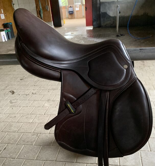 Animo Pinerolo Springsattel, Amerigo Pinerolo, Birgit Strohmaier, Jumping Saddle, Herrenberg, Image 2