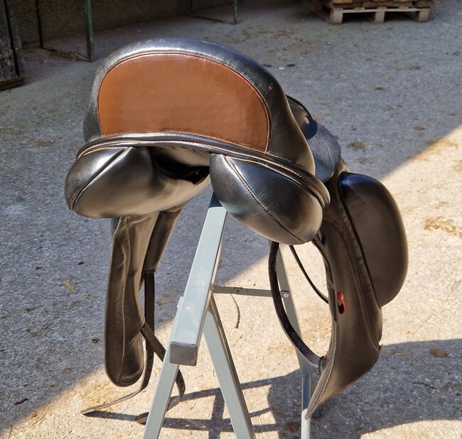 Custom Dressursattel mit aufgesetzten Pauschen, Custom  Wolfgang omni , Silvia , Dressage Saddle, Hofkirchen, Image 2