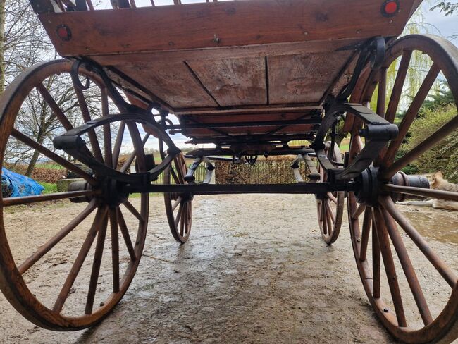 Antike historische Kutsche Linzer Wagen Holz Zweispänner, VE, Kutschen, Ehingen, Abbildung 3