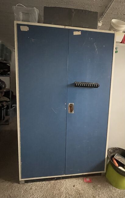 Bundeswehrschrank, Bundeswehrschrank , Sophia, Tack Locker, Straßlach-Dingharting 