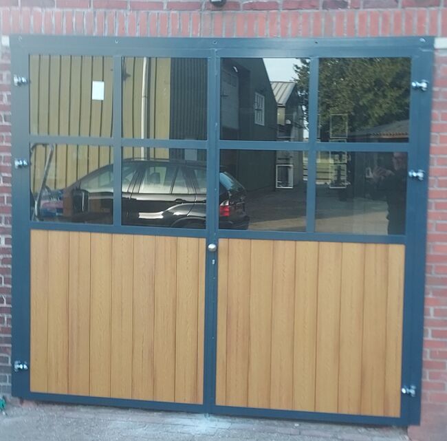 Außenstalle, NE Staalbouw, Paddock-, Boxen- & Stallmatten, Veendam, Abbildung 2