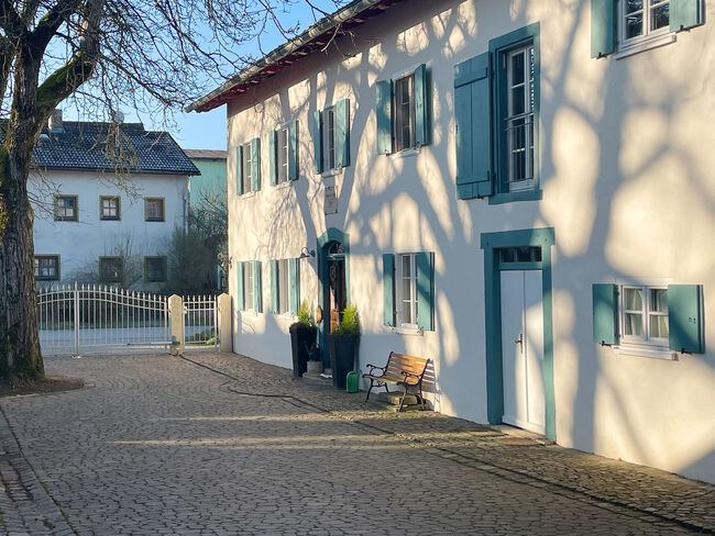 Denkmalprämierstes Jurahaus mit Pferdehof und erstklassiger Reithalle, Die Denkmalschutz Immobilie eGbR Sandra Weckmar, Equestrian Properties, Pappenheim, Image 3