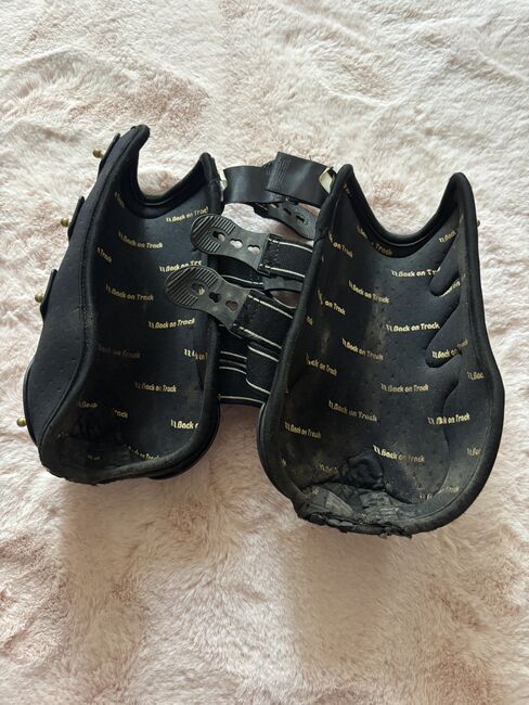 Back on Track Arbeitsgamaschen vorne, Back on Track, Maira, Tendon Boots, Essen, Image 2