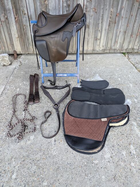 Barefoot Cherokee Größe 1 mit Zubehör, Barefoot  Cherokee , ponymausi, Baumloser Sattel, Naumburg