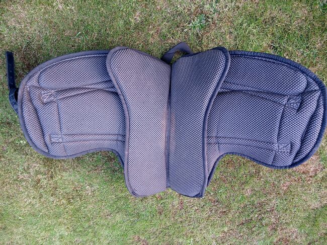 Barefoot Physiopad  / Stübben Lammfell Schaback / Kentucky Lammfell-Gurt 9, Barefoot / Stübben  / Kentucky  Physiopad , Andrea, Bareback pads, Wedemark, Image 6