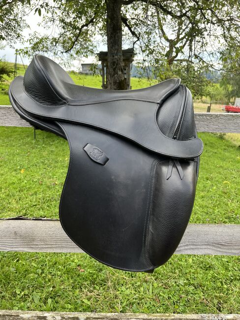 Barefoot Saddle, Barefoot  Merlyn Dressage Saddle, Doris Phyton, Baumloser Sattel, Schachen bei Herisau, Abbildung 4