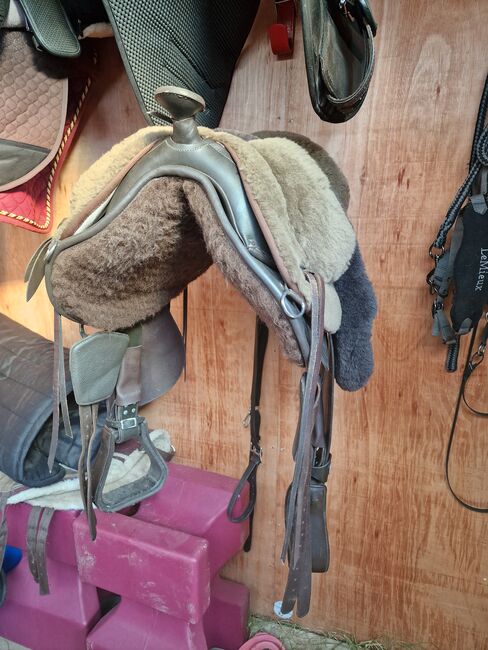 Barefoot western treeless saddle, Barefoot Lazy mountain , Raya, Treeless Saddle, Kelso, Image 5