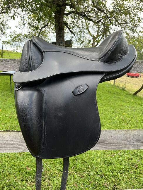 Barefoot Saddle, Barefoot  Merlyn Dressage Saddle, Doris Phyton, Treeless Saddle, Schachen bei Herisau, Image 3