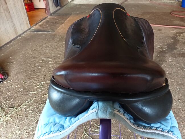 Bargain Sturgess 18" Jump GP flair saddle, Sturgess , Carolyn Thow, Siodła skokowe, Alvarado, Image 9