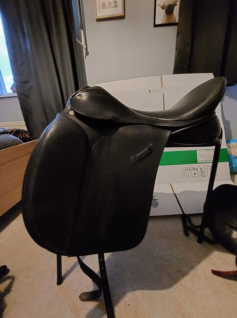 Barnsby dressage saddle, Barnsby, Gemma potts , Dressursattel, Crook 