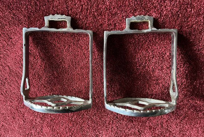 Barocke Steigbügel, Edelstahl, Carreform, Barocke Steigbügel, Svenja Homann-Koch, Saddle Accessories, Senden