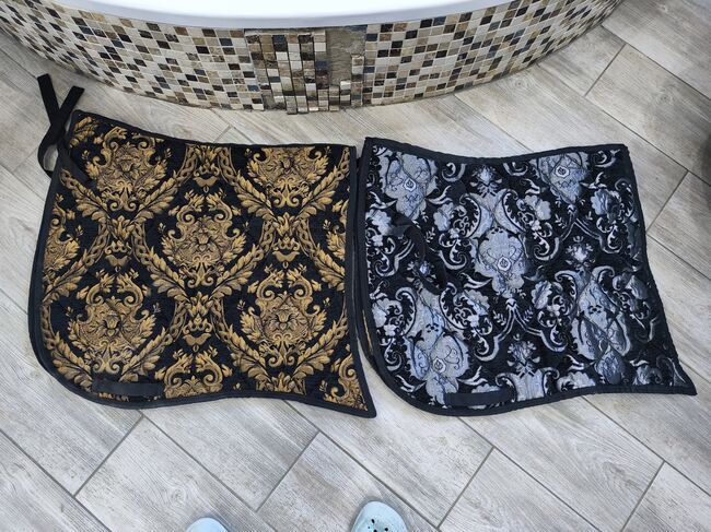 Barockschabraken, Katja Böhm, Dressage Pads, Pitten