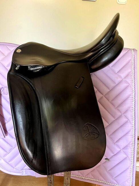 Dressursattel Barth, Róbert Barth, Mónika, Dressage Saddle, Kiskunfélegyháza