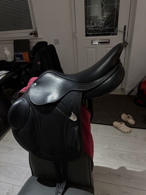Bates advanta, Bates Advanta , Emily Smith, Jumping Saddle, Falkirk, Image 2