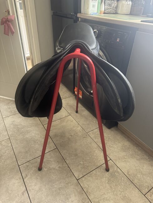 Bates Caprilli with Cair.  Adjustable gullet, Bates Caprilli, Tato, Other Saddle, Swindon, Image 3