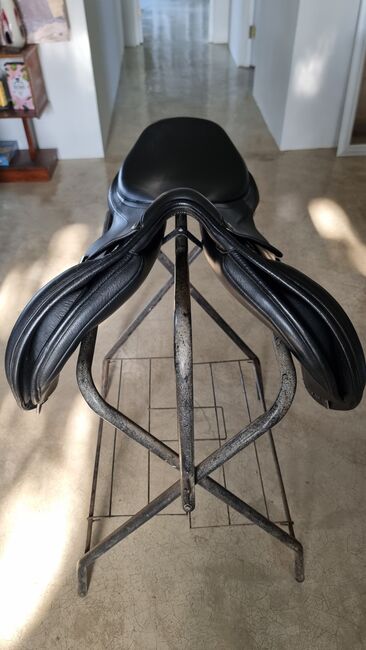 Bates cc Jumping Saddle, Bates Cc Jumping Saddle, David, Jumping Saddle, Mooi River, Image 4