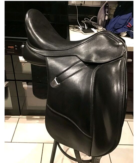 Bates Dressur wide 17,5", Bates Dressur wide, Jana , Dressage Saddle, Rüdersdorf bei Berlin, Image 3