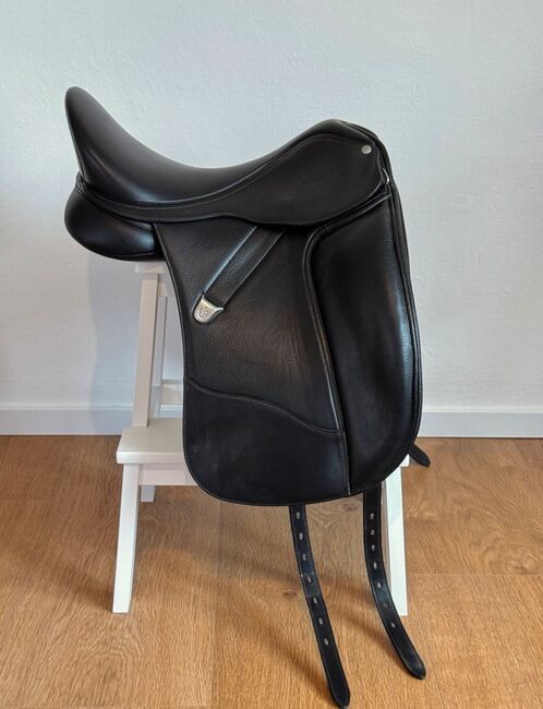 Bates Dressursattel Plus 17“ Luxe Leder + Zubehör - WIE NEU, Bates  Dressur, Bruns, Dressage Saddle, Wunstorf, Image 7