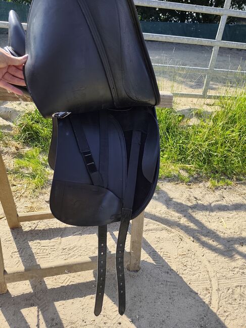 Bates Dressursattel 17,5", Bates, A.Grundenraler, Dressursattel, Hamburg, Abbildung 4