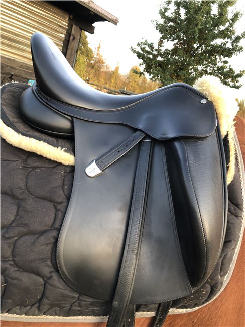 Bates Innova Dressursattel 16,5 - 17 Zoll, Bates Innova Dressursattel, Lehmann, Dressage Saddle, Grove, Image 2