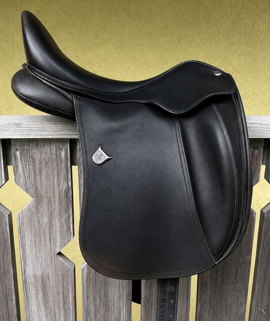 Bates Innova Dressursattel 17 bis 17,5 Zoll Schwarz mit Cair, Bates Innova, Böhm, Enny, Dressage Saddle, Langfurth