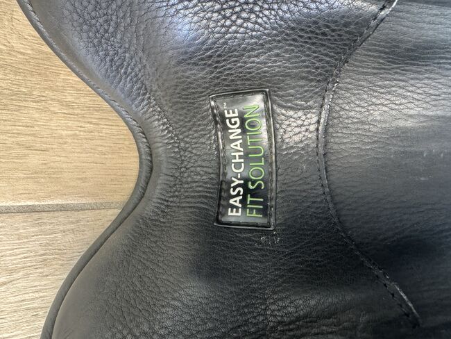 Bates Innova Sattel 17,0, Bates  Bates Innova Dressursattel – Standard Contourbloc, Petra Werner, Dressage Saddle, Aschheim, Image 4