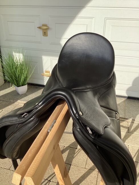 Bates Isabell Werth Dressursattel Kalbsleder, C-Air, 17,5`` aus erster Hand, Bates Saddles Isabell Werth, Franziska Hönle , Dressage Saddle, Berg, Image 10