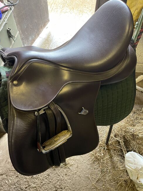 Bates leather GP saddle, Bates  Leather GP , Aly Day, All Purpose Saddle, Gloucestershire , Image 2