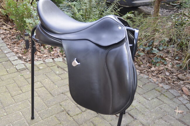 Bates VS 17,5 mit Cair System Top Zustand, Bates  VS, Imke Heinrich, All Purpose Saddle, Hamburg , Image 2