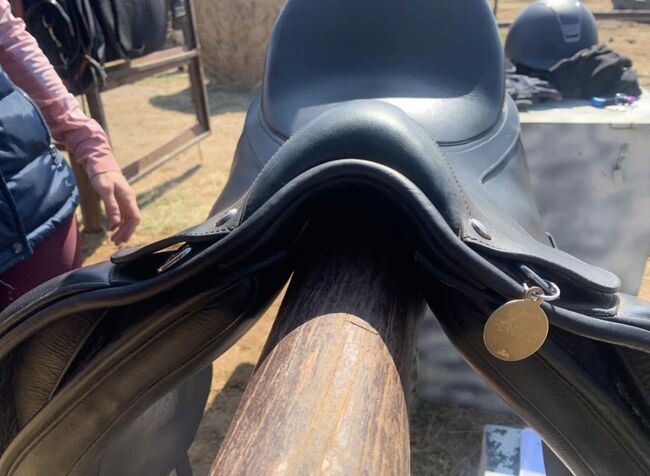 Bates Wide Dressage Hart Saddle, Bates Wide Hart Dressage saddle, Cobie, Dressage Saddle, Moreletapark , Image 2
