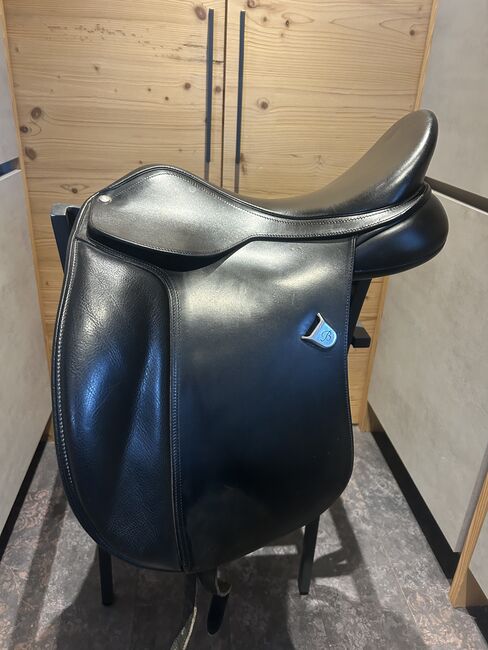 Bates Wide Dressursattel 17 Zoll, Bates Wide, elisabeth aloys, Dressage Saddle, Ischgl