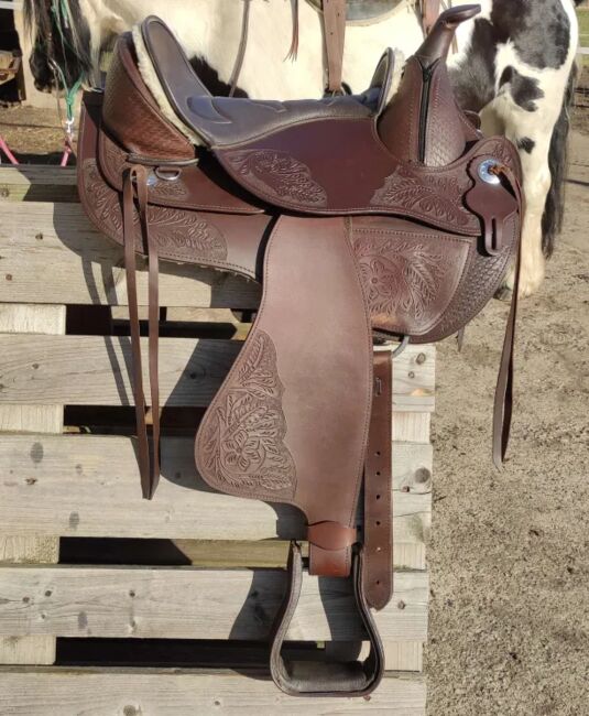 Baumloser Westernsattel für Runde Pferde, austauschbare Fork + Gurt, A&M Reitsport Utah, Lisa, Siodło westernowe , Wittenberge