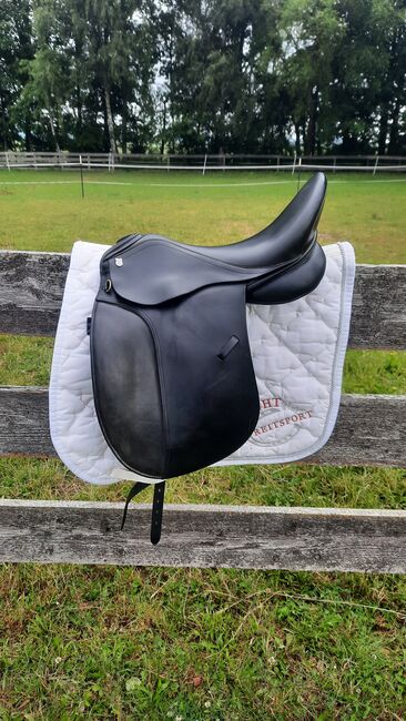 Schöner und bequemer Dressursattel Massimo II, Massimo II Massimo II, Lena Wieland , Dressage Saddle, BOVENDEN 