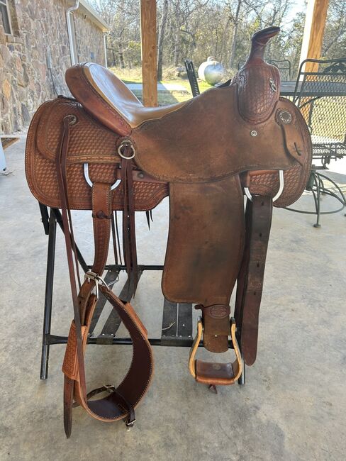 Beautiful custom Roping Saddle., Roping Saddle McCall Roping Saddle, Sarah , All Purpose Saddle, Los Angeles, CA, Image 2
