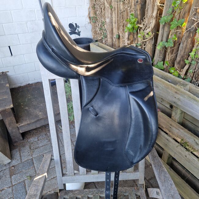 Schöner Kieffer Dressursattel Kür Exclusiv, Kieffer Kür Exclusiv, Sabrina , Dressage Saddle, Erkrath