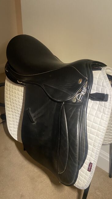 Beautiful Minster 17.5” Black Leather GP Saddle, Minster GP, Laura Tapply, All Purpose Saddle, Epsom, Image 5