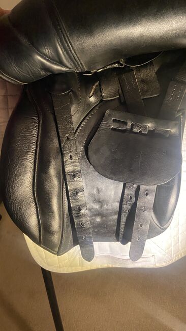 Beautiful Minster 17.5” Black Leather GP Saddle, Minster GP, Laura Tapply, All Purpose Saddle, Epsom, Image 7
