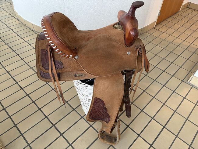 Schöner Wildledersattel, Harriet Simon, Western Saddle, Küsnacht ZH