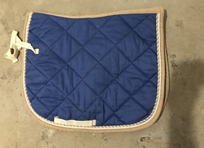 Blaue Dressurschabracke mit beigem Rand FULL, Louisa Neglein, Dressage Pads, Bad Homburg 