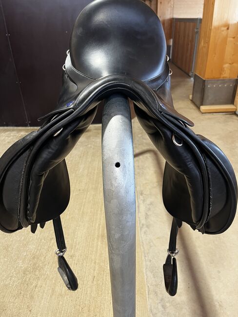 Schwarzer Balance Nexus Sattel, Balance Nexus , Larissa, Dressage Saddle, Neunkirch, Image 4