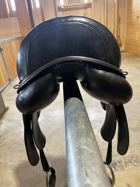 Schwarzer Balance Nexus Sattel, Balance Nexus , Larissa, Dressage Saddle, Neunkirch, Image 3