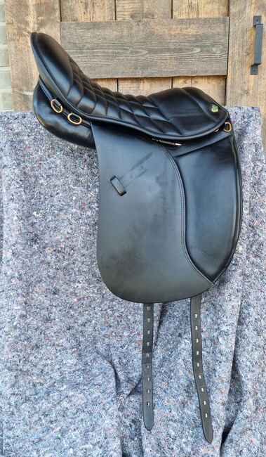 Zwart Massimo Trail zadel met franse kussens, Massimo Trail, Sare, Dressage Saddle, Peer