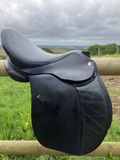 Black Saddle, Massimo, Mary Brooks, All Purpose Saddle, Bideford, Image 2