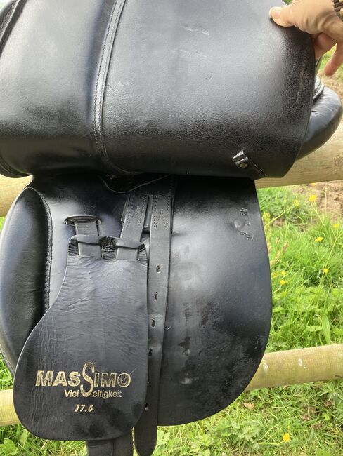 Black Saddle, Massimo, Mary Brooks, All Purpose Saddle, Bideford, Image 3