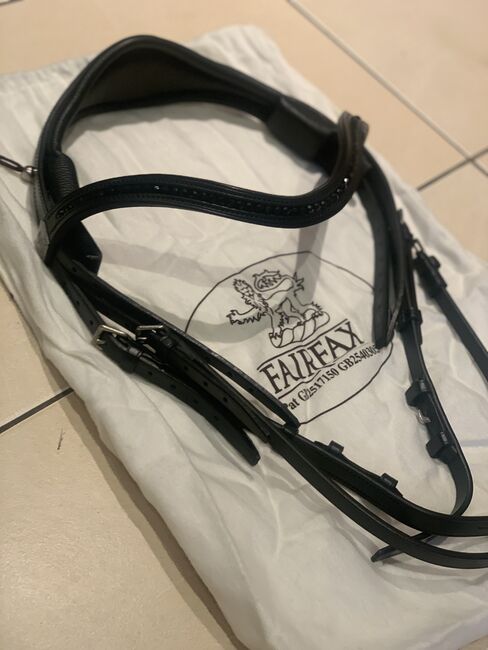 Black Snaffle Cavesson Bridle with Black Crystal Browband, Fairfax, Sara, Bridles & Headstalls, Great Missenden , Image 2