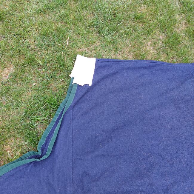 Blaue Abschwitzdecke Größe 155cm mit Widerristpolster, Nicole , Pferdedecken, Norderstedt, Abbildung 3